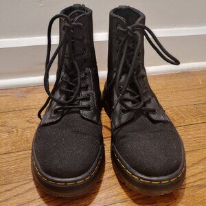 W7/M6/EU38 Dr. Martens Combs High Black Combat Boots